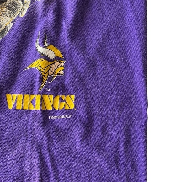 Vintage Minnesota Vikings Large (no size tag , see measurements) Shirt (1996) - Picture 4 of 9
